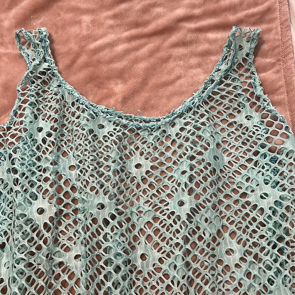 Cover up - Picture 2 of 2